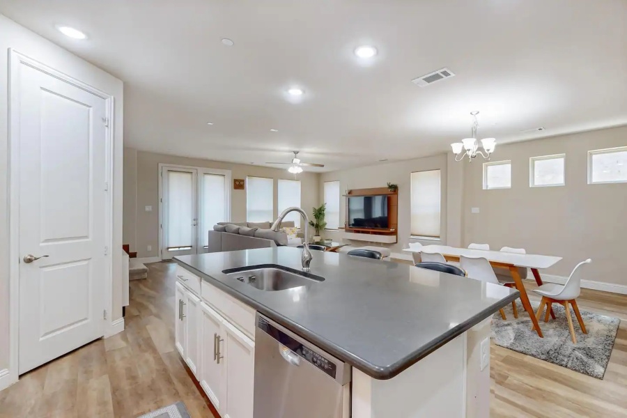 Legacy West, Frisco and Plano, Los Colinas, corporate housing, temp housing, executive rental, executive housing