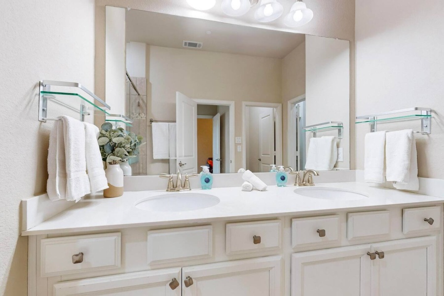 Legacy West, Frisco and Plano, Los Colinas, corporate housing, temp housing, executive rental, executive housing