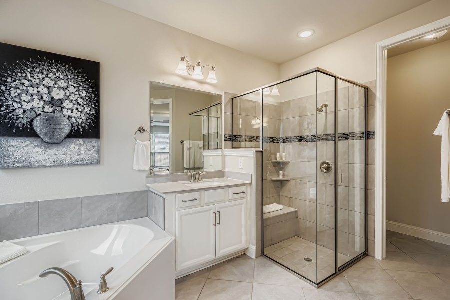 Corporate Housing, Frisco, Plano, Furnished rental, Executive housing, insurance claim housing.