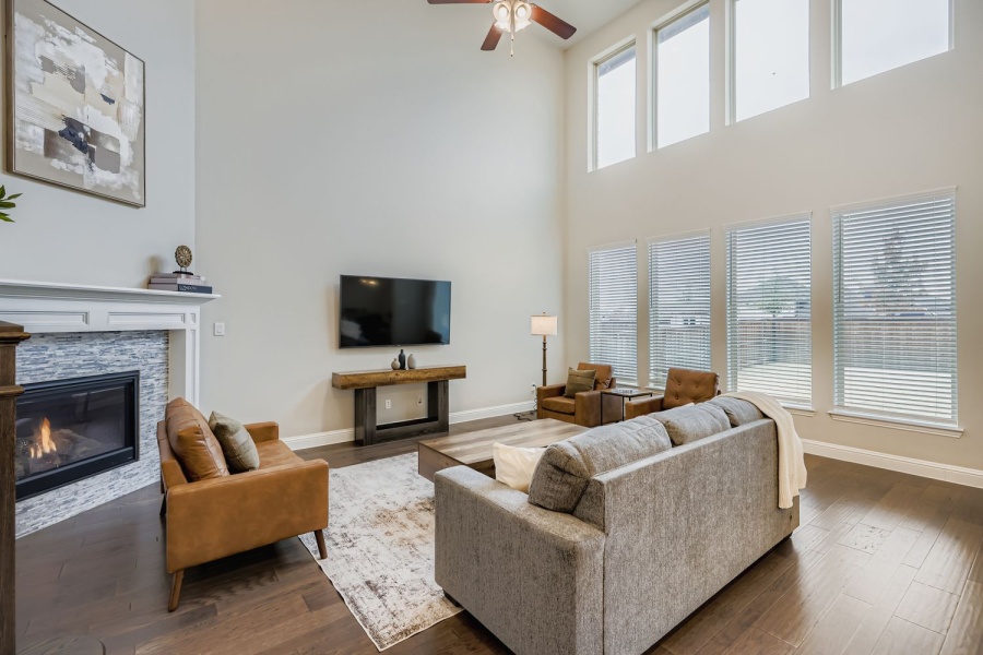 Corporate Housing, Frisco, Plano, Furnished rental, Executive housing, insurance claim housing.